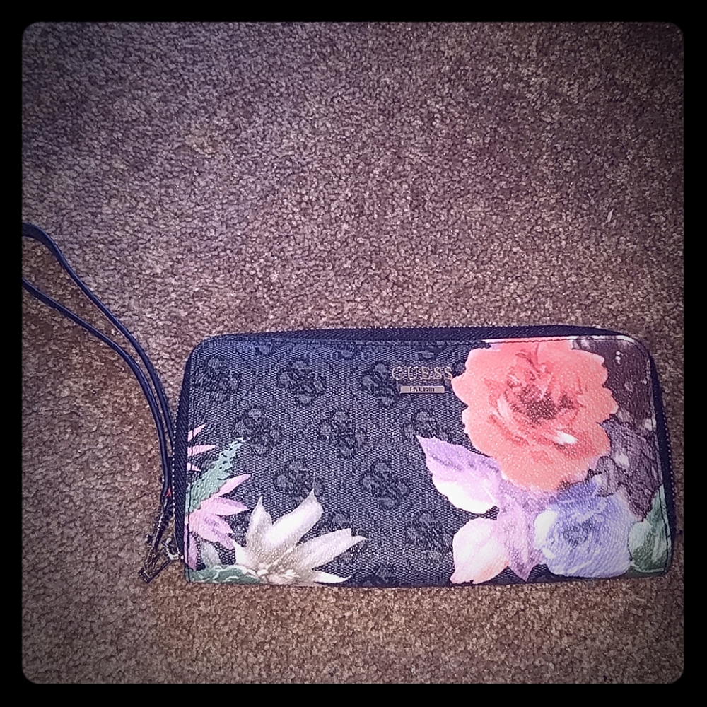 Guess wallet wristlet